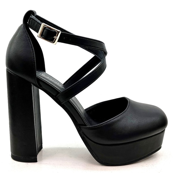 Shoes - New Black Mary Jane Platform Chunky Heel Pumps